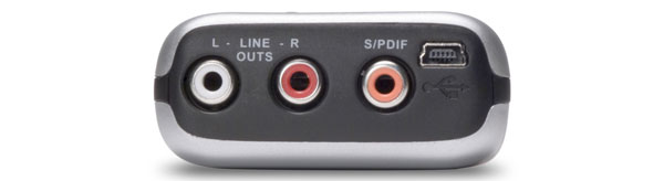 Face inf&eacute;rieure M-AUDIO MICROTRACK 24/96 st&eacute;r&eacute;o avec connecteurs Cinch et USB