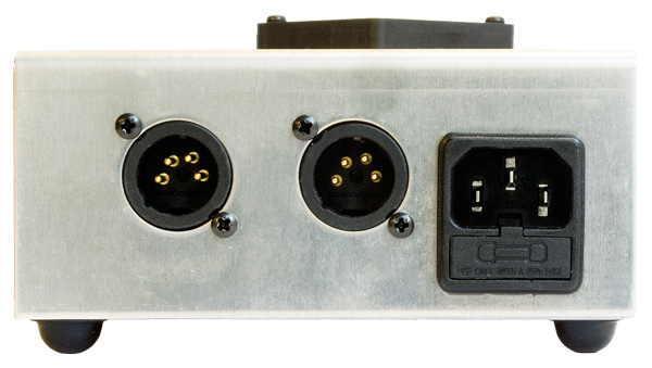 Face arrière DC AUDIOVISUEL CYCLOPE chargeur universel