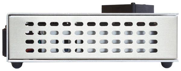 Face gauche DC AUDIOVISUEL CYCLOPE chargeur universel