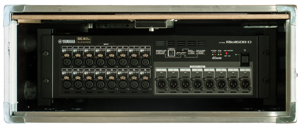 YAMAHA Rio1608-D Digital Stagebox Rack Front Panel